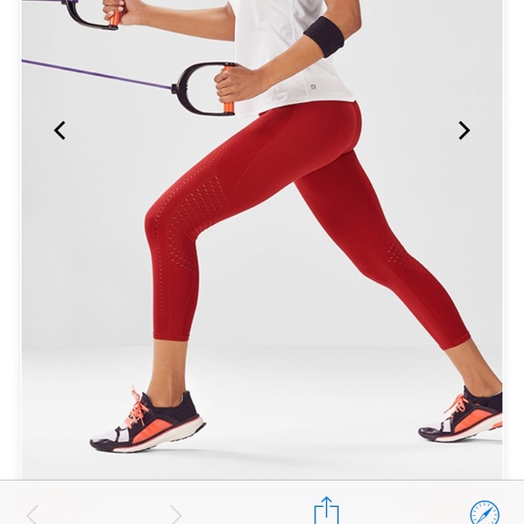 Fabletics Pants - Fabletics Seamless Mid-Rise Solid Capri